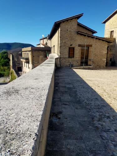 Castello Orsini - Piazzale